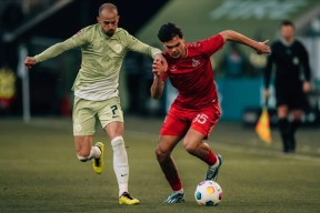 爱游戏APP下载-瓦伦西亚内部会议纪要流出：窗口期状态回暖，德甲使命明确，阵容厚度经受考验的简单介绍-爱游戏APP下载