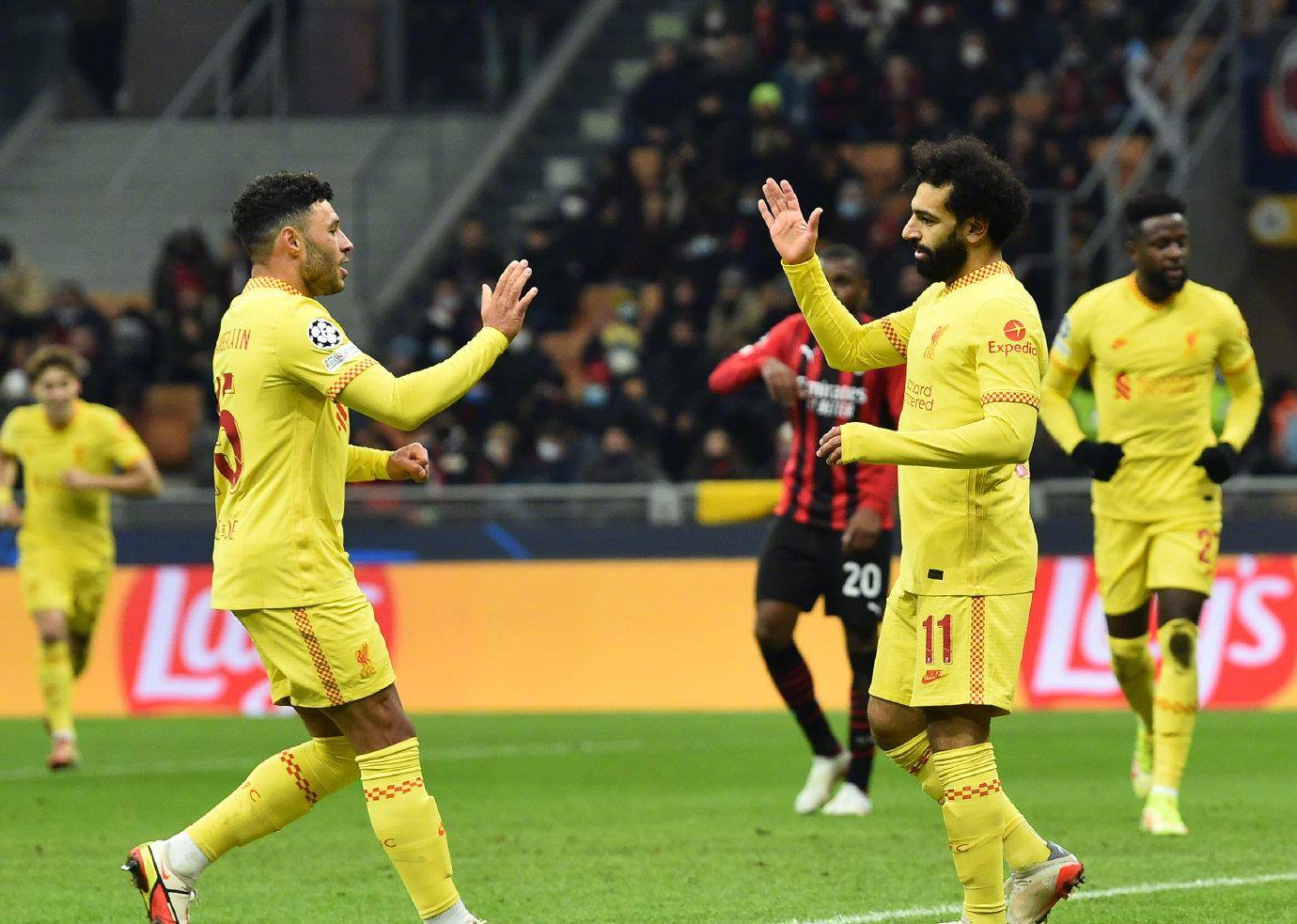 关于风云突变密尔沃基雄鹿今晚遗憾出局今夜里昂调整名单以备欧冠，底特律活塞转会期主帅复盘都惊呆了的信息