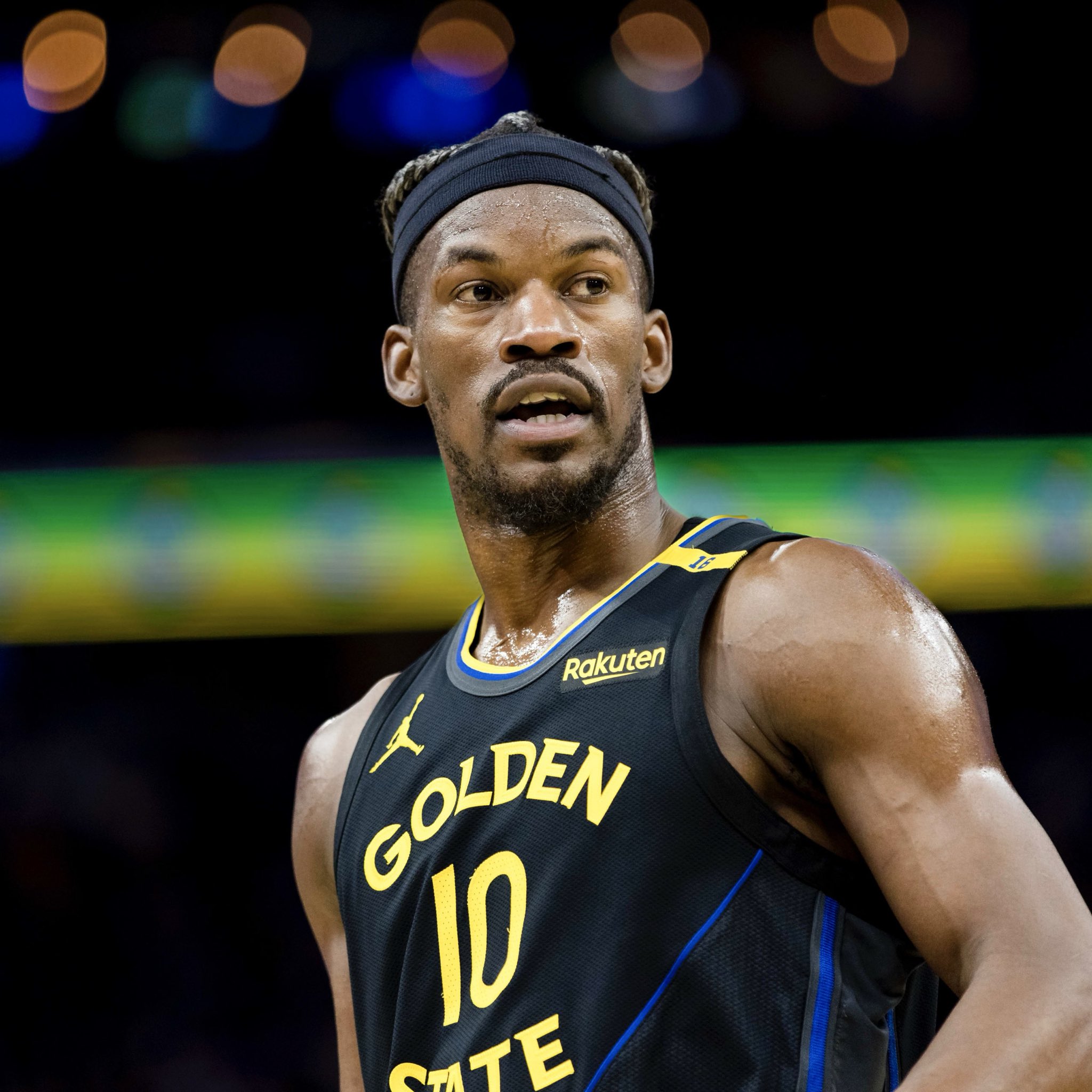 关于风云突变密尔沃基雄鹿今晚遗憾出局今夜里昂调整名单以备欧冠，底特律活塞转会期主帅复盘都惊呆了的信息